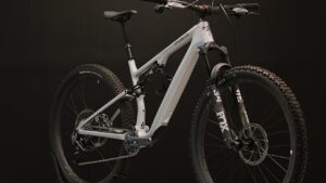 SPECIALIZED EPIC 8 EVO EXPERT SMALL 2025 SILVER