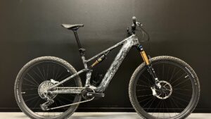 SPECIALIZED S-WORKS TURBO LEVO R / S4