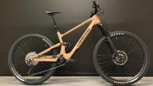 LAPIERRE ZESTY CF 7.9 MEDIUM